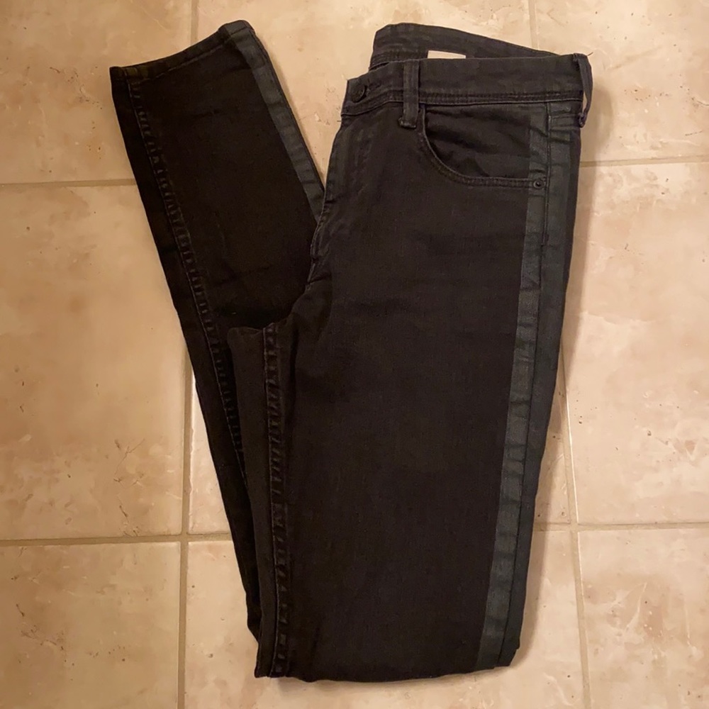 Skinny jeans